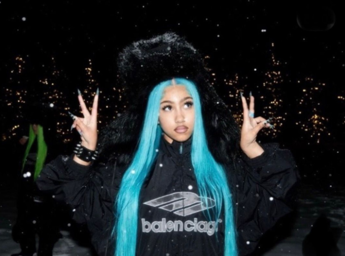 Taylor Swift gave a woman 600 for working at the Kansas City Chiefs Christmas Day game 1 1